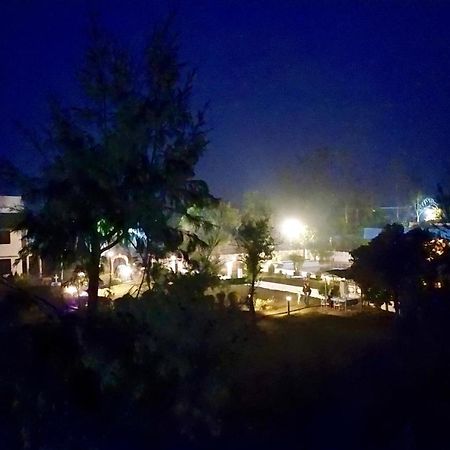 Swaraj Resorts בהאראטפור מראה חיצוני תמונה