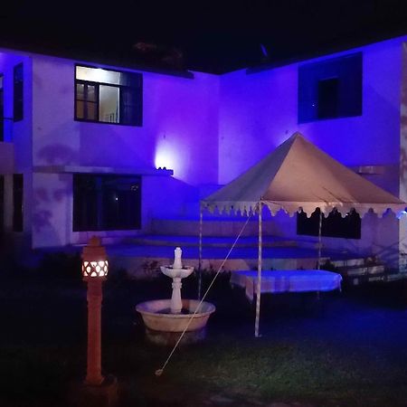 Swaraj Resorts בהאראטפור מראה חיצוני תמונה