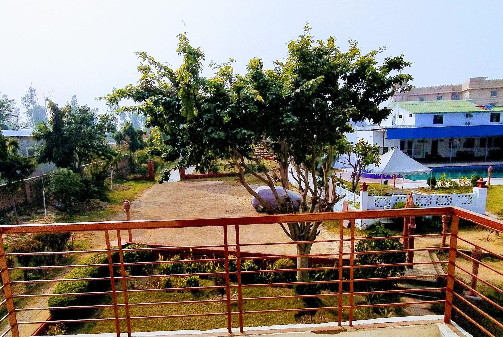 Swaraj Resorts בהאראטפור מראה חיצוני תמונה