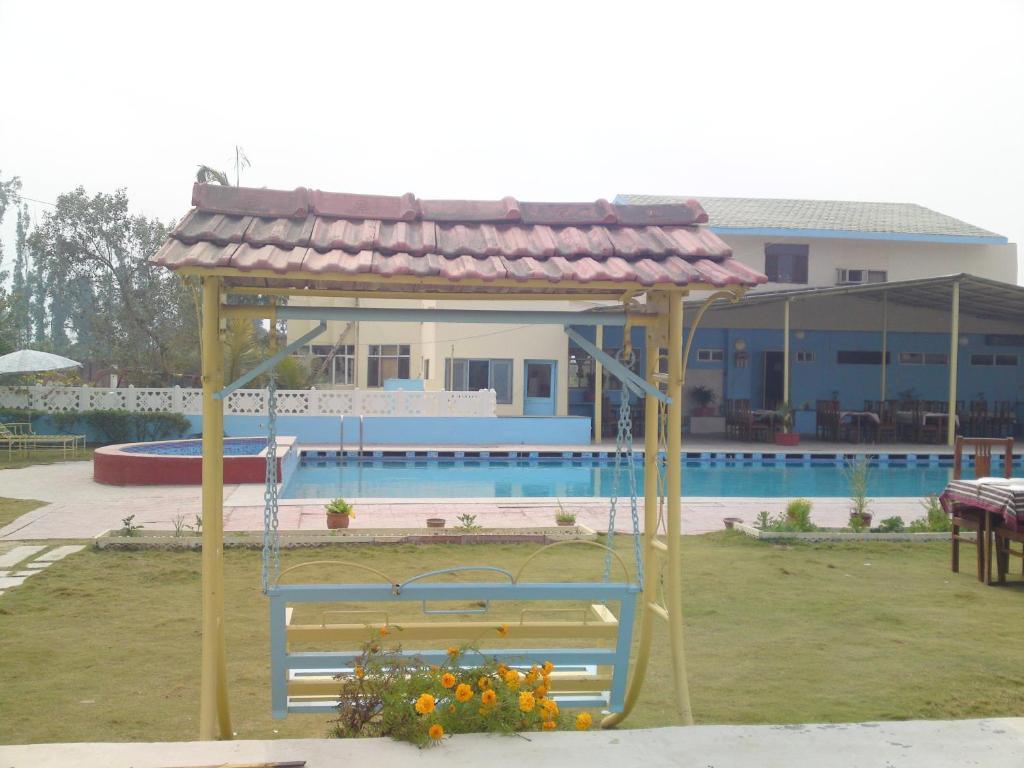 Swaraj Resorts בהאראטפור מראה חיצוני תמונה