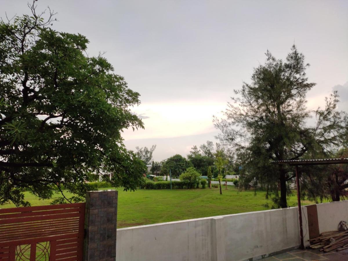 Swaraj Resorts בהאראטפור מראה חיצוני תמונה