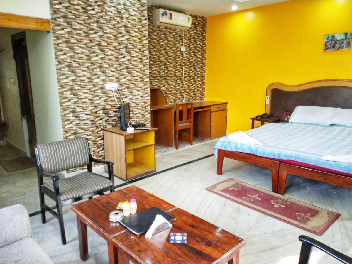 Swaraj Resorts בהאראטפור מראה חיצוני תמונה