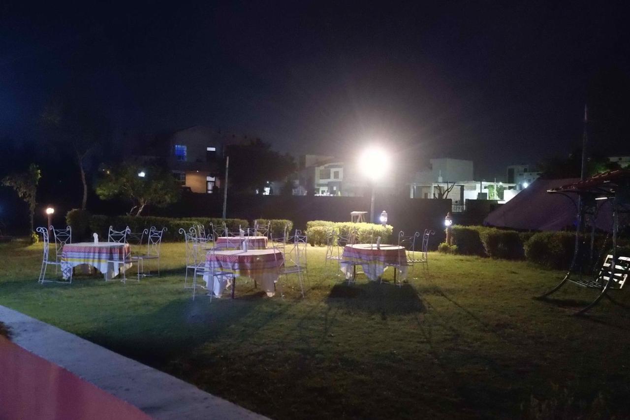 Swaraj Resorts בהאראטפור מראה חיצוני תמונה