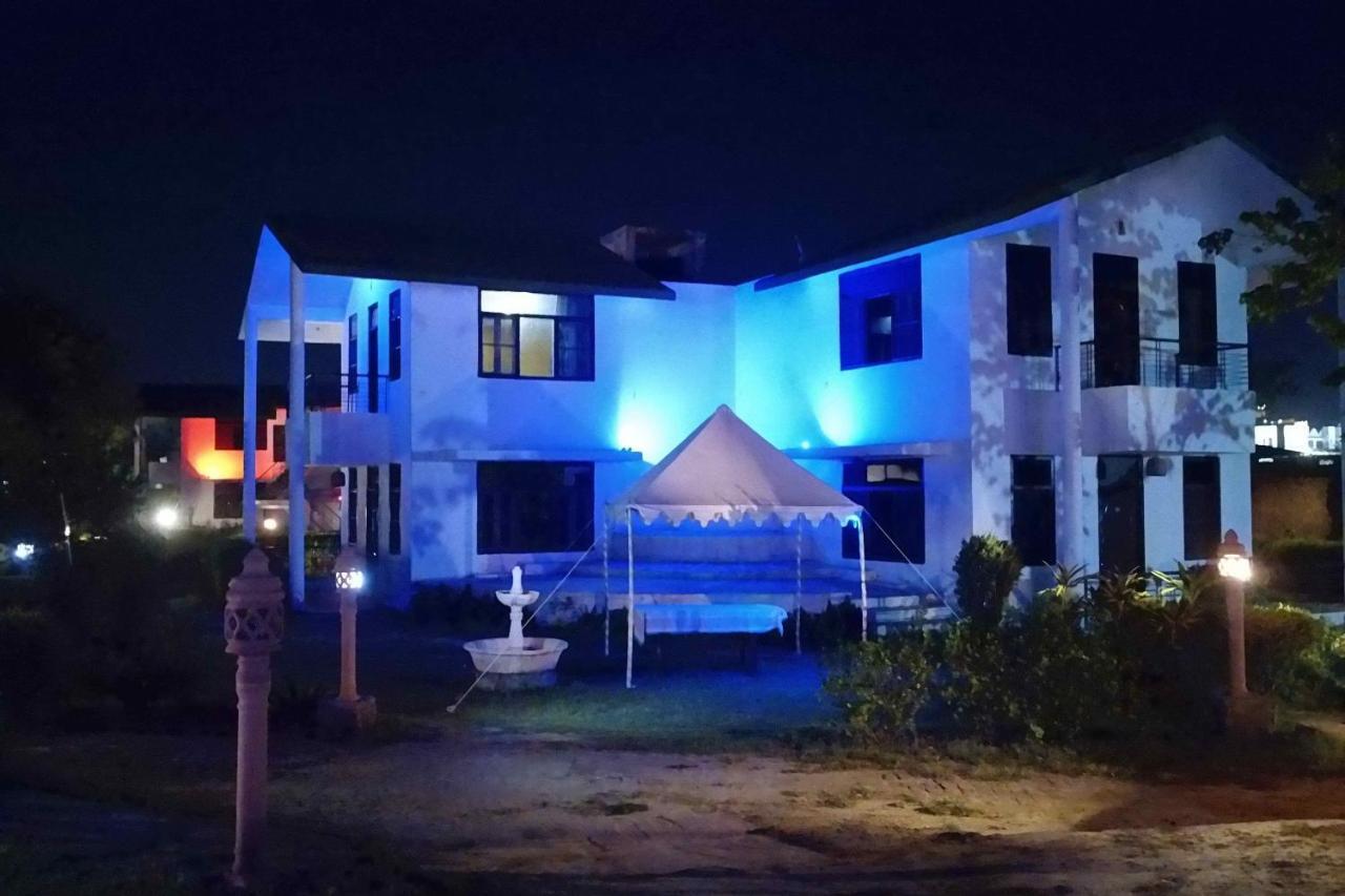 Swaraj Resorts בהאראטפור מראה חיצוני תמונה